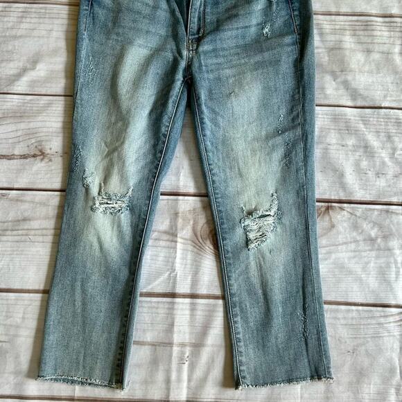Judy blue women’s Capri crop distressed high rise light wash jeans boho 27 / 4 - Picture 7 of 10